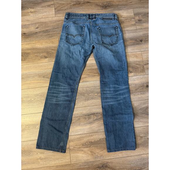 Men's Blue Straight Jeans - Picture 2 of 10
